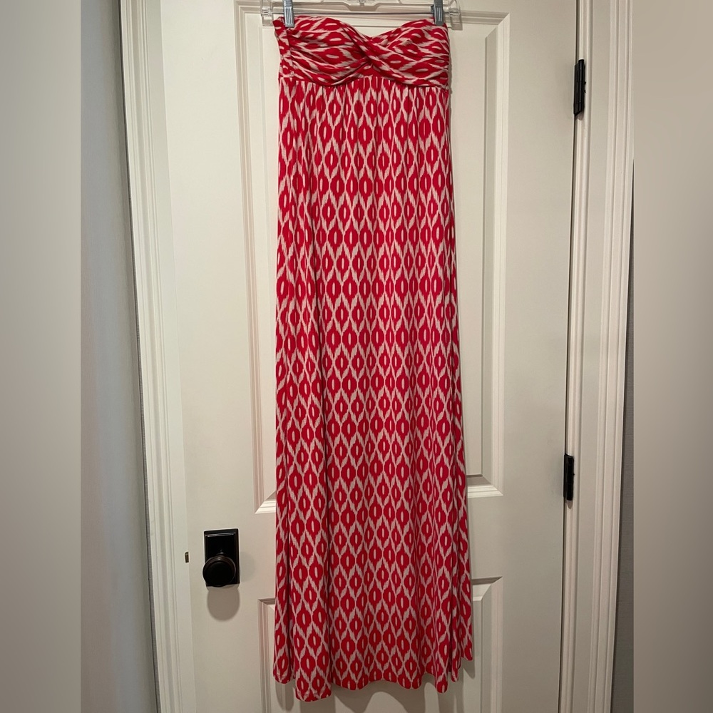 Robin Piccone Long Strapless Red and White Patterned Dress with Built-in Bra